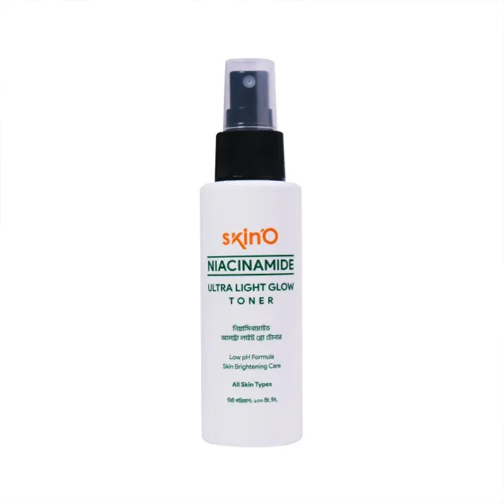 White spray bottle of SkinQ Niacinamide Ultra Light Glow Toner with black cap